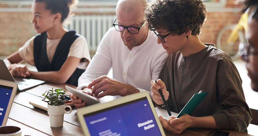 cobizh réunion échanges et discussion au au réseau d'affaire breton cobizh